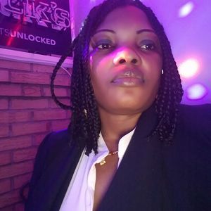 Meet your Posher, Awunganyi